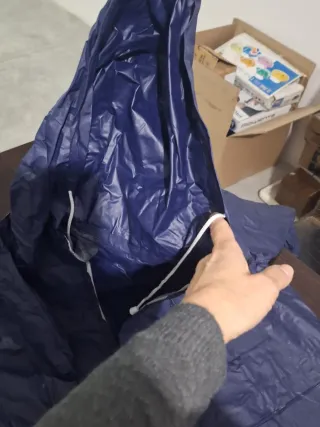 Chubasquero impermeable azul marino