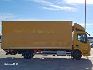 DAF LF 230 FA--CAMIONES FURGONES / CAMION PAQUETER