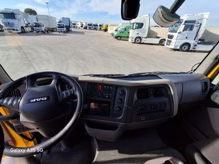 DAF LF 230 FA--CAMIONES FURGONES / CAMION PAQUETER