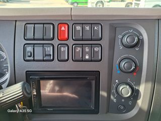 DAF LF 230 FA--CAMIONES FURGONES / CAMION PAQUETER