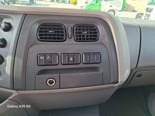 DAF LF 230 FA--CAMIONES FURGONES / CAMION PAQUETER