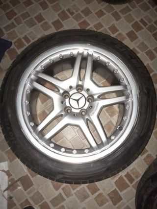 Llanta Mercedes AMG 18 con Neumático