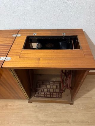 MÁQUINA DE COSER VINTAGE