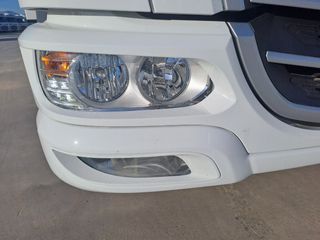 DAF XB 230 FA-CAMIONES FURGONES / CAMION PAQUETERO