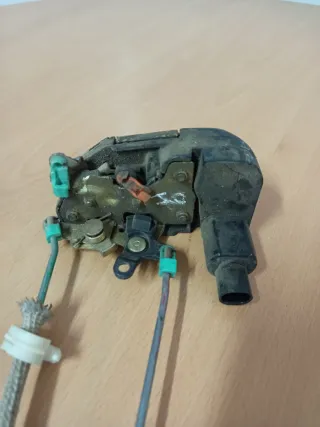 Cerradura Delantera Izquierda Jeep Cherokee ZJ