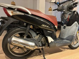 Honda SH 150i Scooter 2007 color negro
