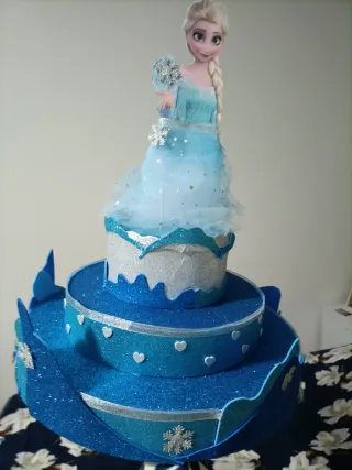 Torta scenografica Frozen Elsa