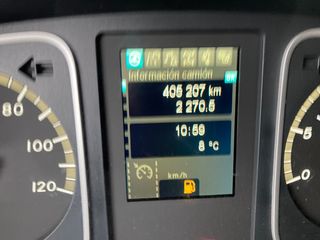 Mercedes ATEGO 821-CAMIONES FURGONES / CAMION PAQU