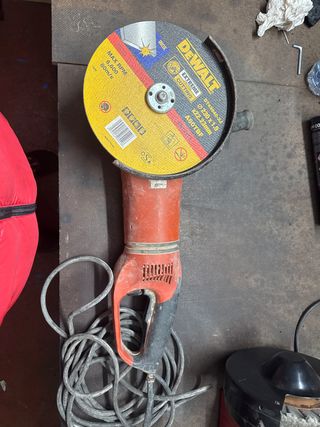 Cortadora Radial hilti ag-230-27d