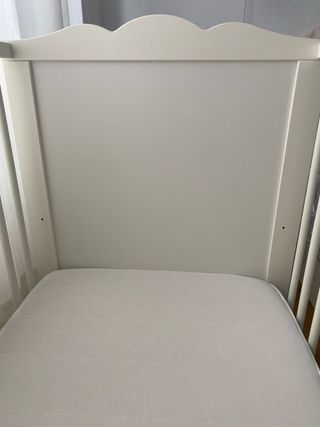 Cuna blanca IKEA modelo Hensvik