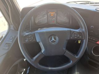 Mercedes ANTOS 1836-CAMIONES FURGONES / CAMION PAQ