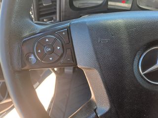 Mercedes ANTOS 1836-CAMIONES FURGONES / CAMION PAQ