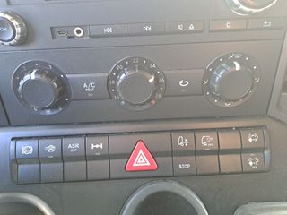 Mercedes ANTOS 1836-CAMIONES FURGONES / CAMION PAQ