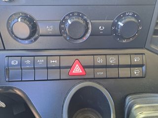 Mercedes ANTOS 1836-CAMIONES FURGONES / CAMION PAQ