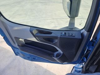 Mercedes ANTOS 1836-CAMIONES FURGONES / CAMION PAQ