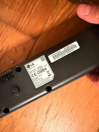 Barra de Sonido LG NB2430A Bluetooth Negra