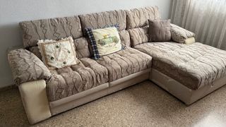 Sofá chaiselongue tela beige y marrón