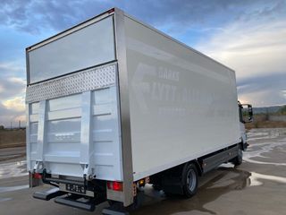Mercedes ATEGO 818 L-CAMIONES FURGONES / CAMION PA