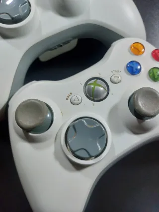 2 Controller Xbox 360 Wireless Bianchi Non funzion