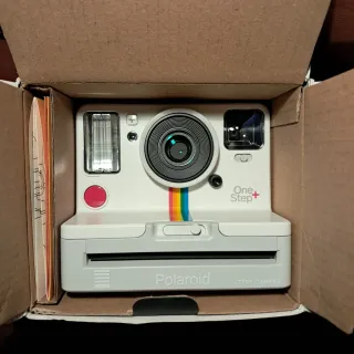 Polaroid One Step+