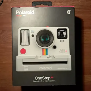 Polaroid One Step+