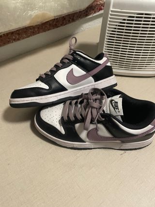 Nike Dunk Low Negro Blanco Morado
