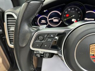 Porsche Cayenne E-Hybrid 340 kW (462 CV)