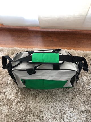 Bolsa de deporte Heineken gris y verde