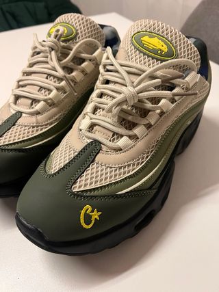 Tênis Nike Bege e Verde