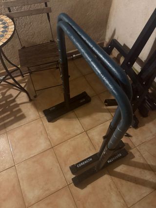 Barras paralelas para ejercicio