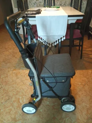 Andador Comfort Move con asiento