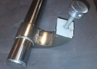 Tirador de acero inoxidable