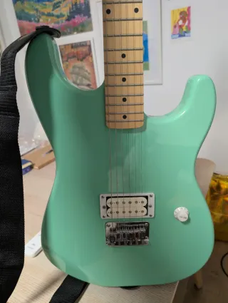 Guitarra Eléctrica Turquesa Fazley