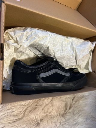 Zapatillas Vans Negras y Grises