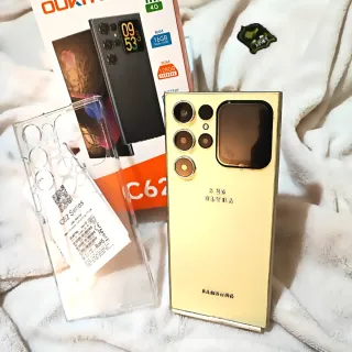 Oukitel C62. Doppio schermo.