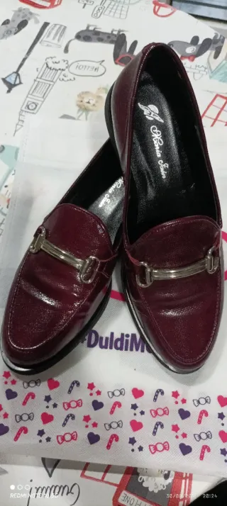 Zapatos Maria fadez Muestra burdeos