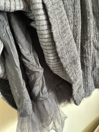 Vestido fiesta gris Stradivarius