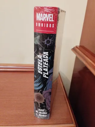 Reedición marvel omnibus Estela Plateada Dan Slott