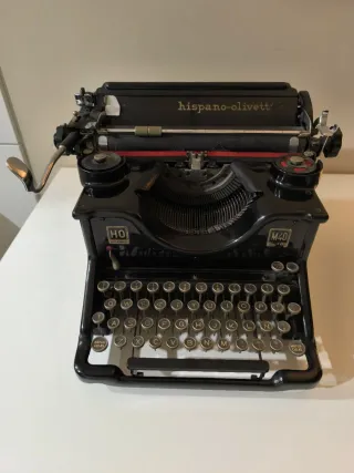 Máquina de escribir Hispano Olivetti M40 IMPECABLE