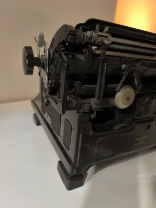 Máquina de escribir Hispano Olivetti M40 IMPECABLE