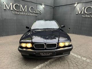 BMW Serie 7 750iAL 240 kW (326 CV)