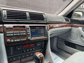 BMW Serie 7 750iAL 240 kW (326 CV)