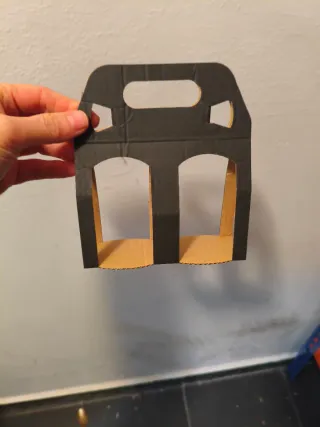 39 expositores troquelados para agrupar 2 botes