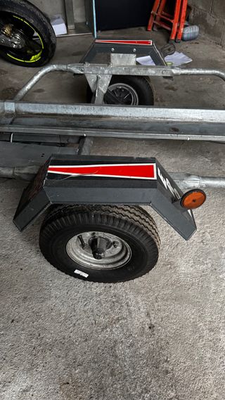 Remolque para moto con rampa