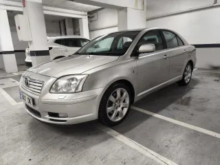 Toyota Avensis 2003