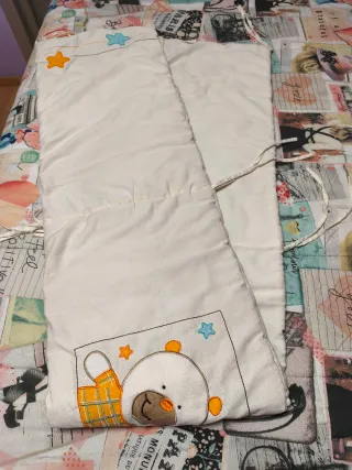 Chichonera y funda nórdica cuna marca Pirulos