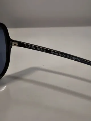 Gafas de sol Silvian Heach negras sin estrenar