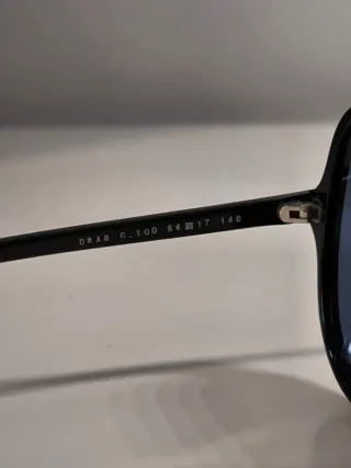 Gafas de sol Silvian Heach negras sin estrenar