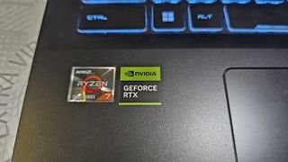 Portátil MSI Bravo 15 C7VF-220XES Ryzen 7