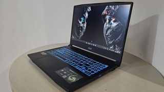 Portátil MSI Bravo 15 C7VF-220XES Ryzen 7